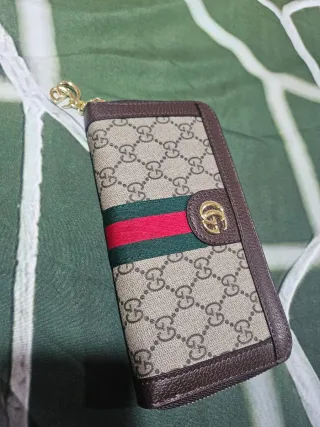 Portafoglio Gucci GG Supreme
