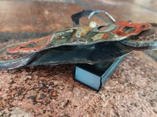 Lote juguetes clásicos: moto, avión, peonzas