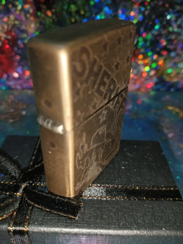 Mechero VIP tipo Zippo hecho a mano