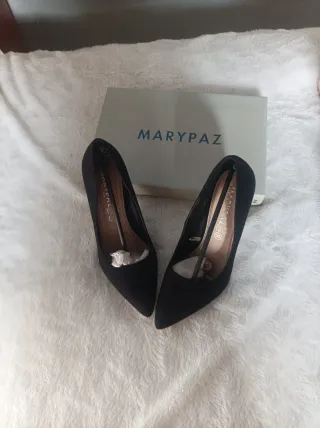 Zapatos de tacón aguja negros MARYPAZ talla 38