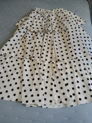 Falda con volantes lunares