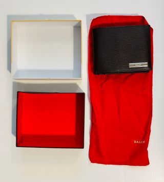 Carteira Bally pele castanha com caixa nova