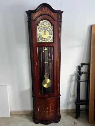 Reloj clásico de cuerda