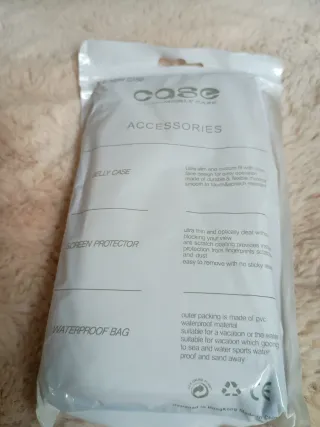 Funda iPhone 13/14 Pro/Pro Max Negra con cordón