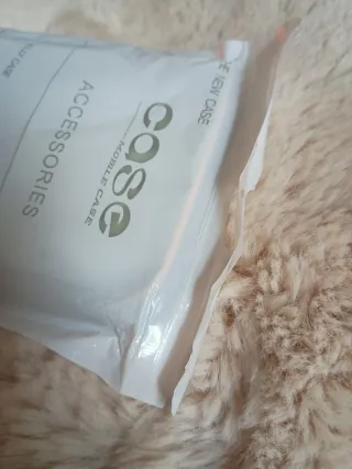 Funda iPhone 13/14 Pro/Pro Max Negra con cordón