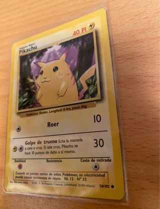 Pikachu carta Pokemon + regalo kit de inicio