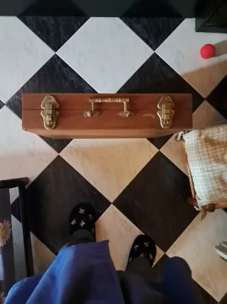 Posate di rame e legno