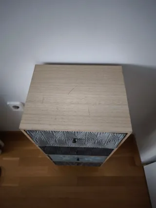 Cómoda 4 cajones madera marca Maisons du Monde