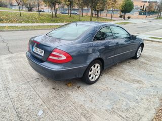 Mercedes-Benz  CLK 2003