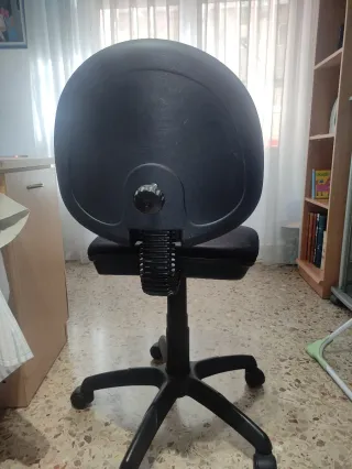 Silla de escritorio negra
