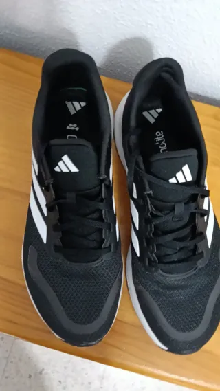 Adidas Runfalcon 5 Wide Talla 44 muy poco usadas