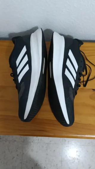 Adidas Runfalcon 5 Wide Talla 44 muy poco usadas