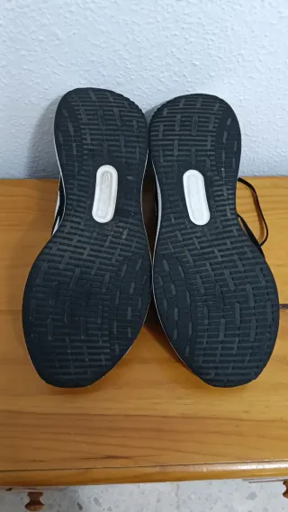 Adidas Runfalcon 5 Wide Talla 44 muy poco usadas
