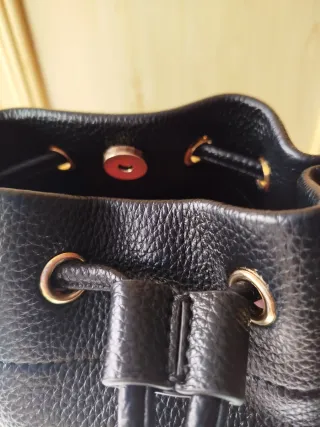 Bolso Negro Tipo Cubo