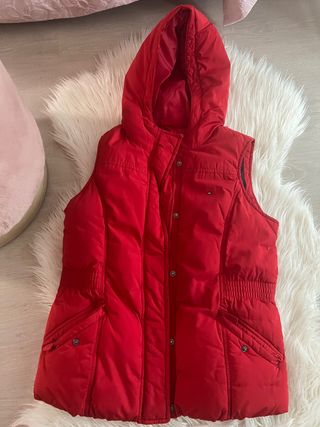 Chaleco Tommy Hilfiger niña rojo talla 164