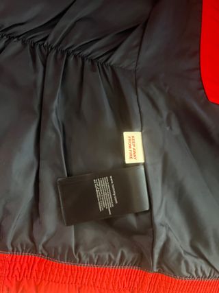 Chaleco Tommy Hilfiger niña rojo talla 164