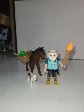 Lote 100.  Playmobil Campesino