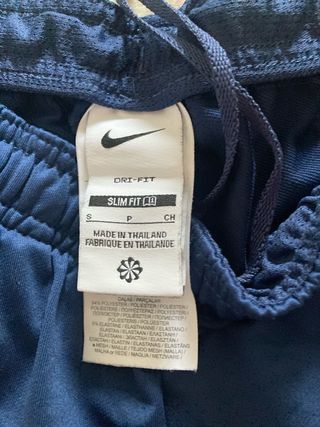 Pantaloni sportivi Nike e Adidas per bambini. Due paia