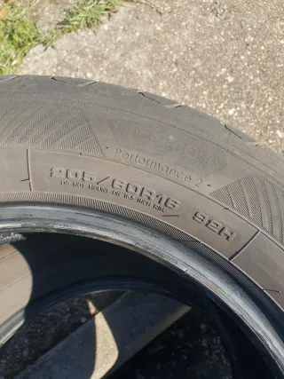 Neumáticos GoodYear 205/60/16 92H