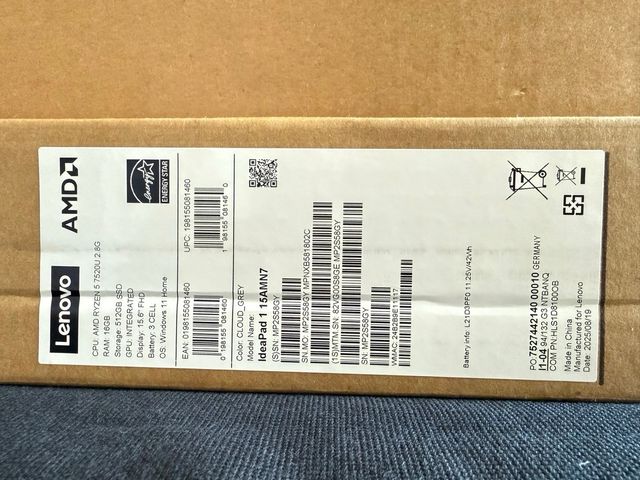 Portatile Lenovo 15,6 Ryzen 5 7520U 16GB RAM