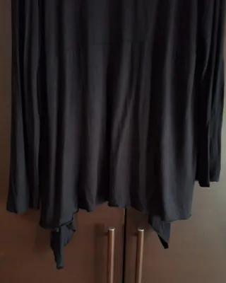 Cardigan lungo nero morbido a cascata   - Taglia M