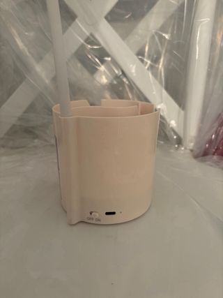 Lámpara de escritorio LED con portalápices