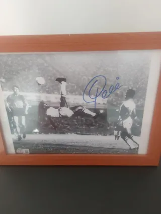 Foto Firmada Pelé con Certificado Beckett