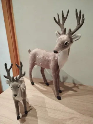 Pareja de renos navideños decorativos