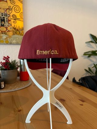 Gorra Emerica Talla S/M En perfectas condiciones