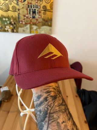 Gorra Emerica Talla S/M En perfectas condiciones