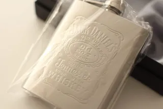 Petaca Jack Daniel's con vasos