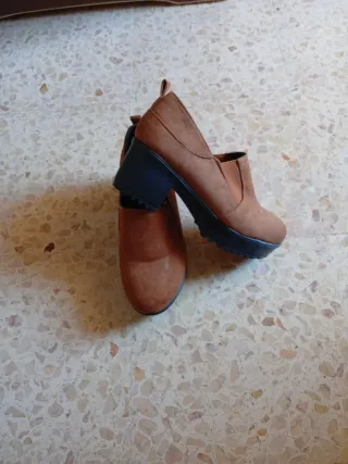 Zapatos marrones LAYKI