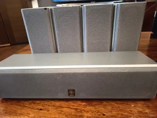 Altavoces Yamaha y Subwoofer