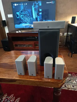 Altavoces Yamaha y Subwoofer