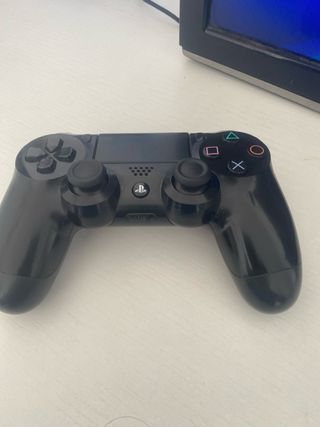 PS4 (PlayStation 4) Negra + Juegos