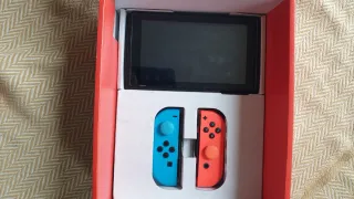 Nintendo Switch con accessori e giochi installati