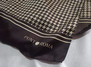 Pañuelo Punto Roma estampado