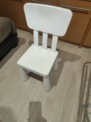 Mesa y silla infantil