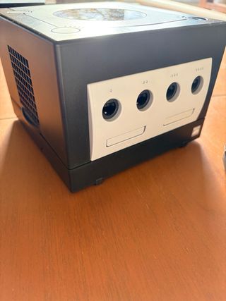 Nintendo GameCube Negro + Juegos y Mandos