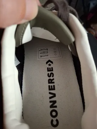 Converse Deportivas Talla 40 Nuevas sin usar