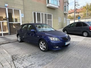 Mazda 3 1.6 gasolina  175.000km pegatina b 2do pro