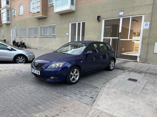 Mazda 3 1.6 gasolina  175.000km pegatina b 2do pro