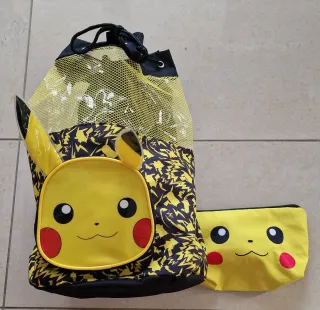 Mochila y Neceser Pikachu
