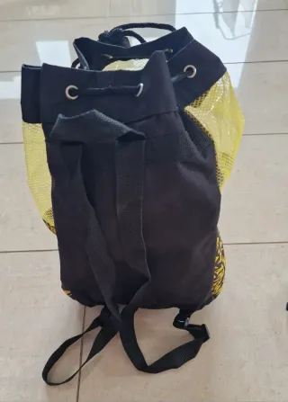 Mochila y Neceser Pikachu