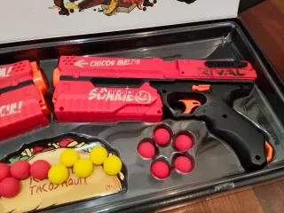 Nerf Rival Deadpool Pistolas y Balas