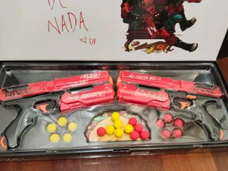 Nerf Rival Deadpool Pistolas y Balas