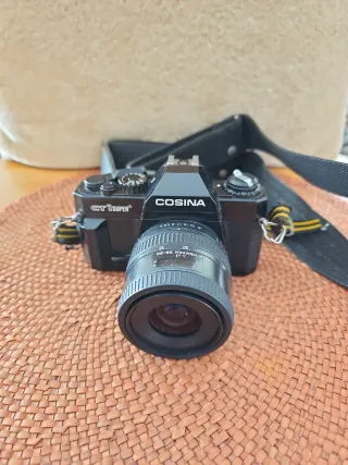 Cámara Réflex Cosina CT1SUPER Negra