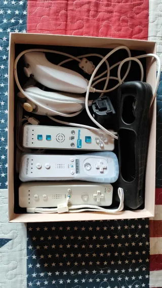 Nintendo Wii + Wii Fit Plus + Balance Board