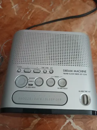 Radio Despertador Sony FM/AM