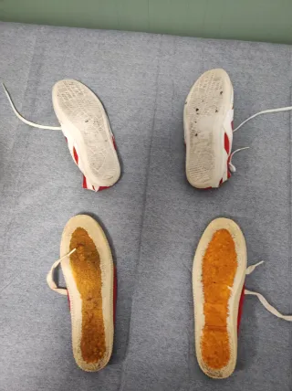 Zapatillas rojas y blancas, NEWFEEL y XDYE